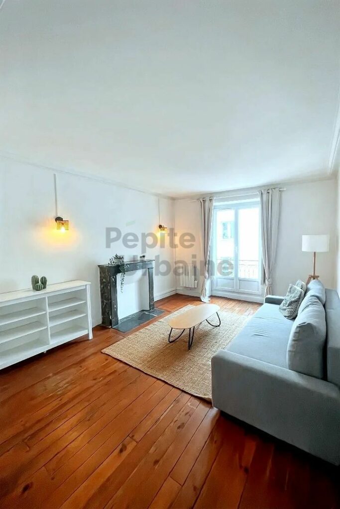 Très bel appartement meublé et rénové à quelques pas des places Viarme et Talensac