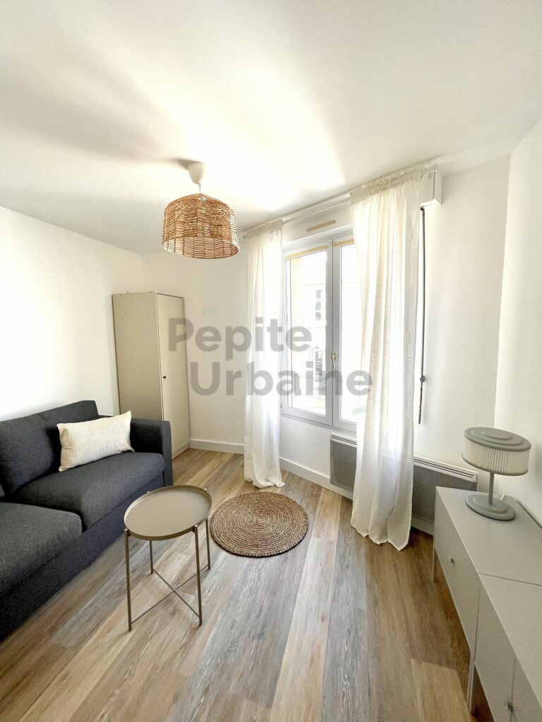 Studio idéalement placé entre Talensac et la place Viarme !