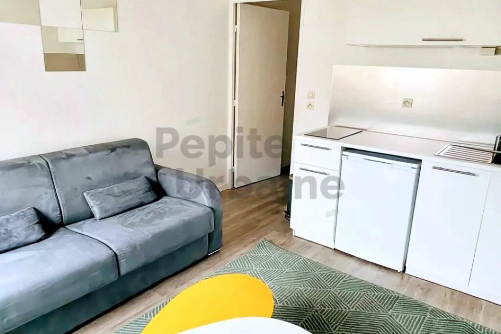Bel appartement proche de la place René Bouhier, accès immédiat hyper centre et facultés.