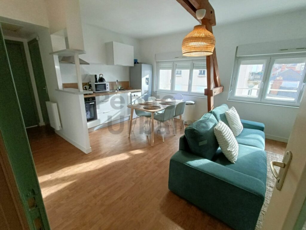 Idéalement situé T3 meublé avec goût