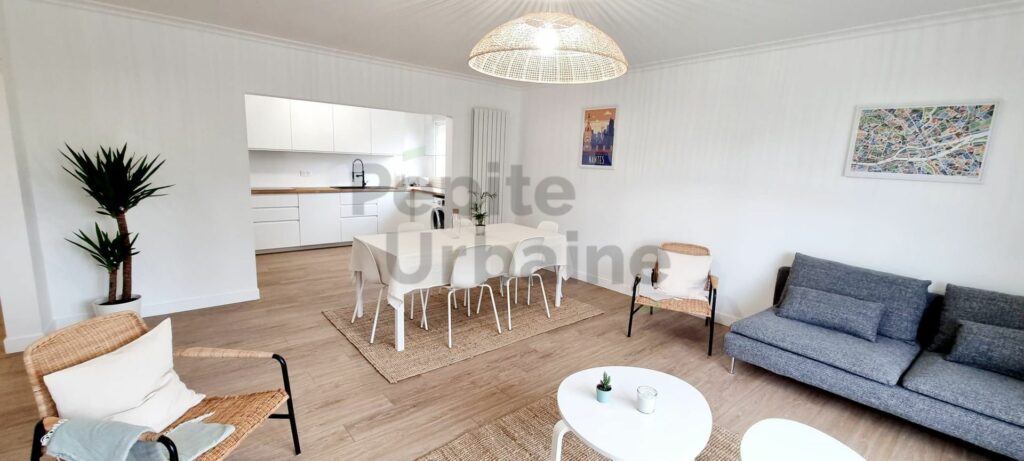 Très bel appartement de 4 chambres, proche du pont de la Tortière et des bords de l’Erdre avec Balcon
