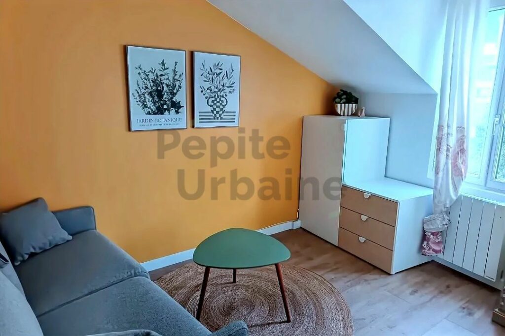 Charmant studio entièrement refait et meublé à neuf idéalement situé en plein cœur d’Angers,