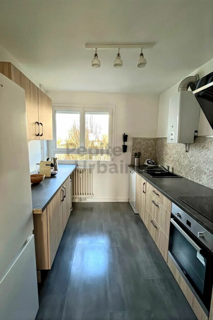 Très bel appartement récent et meublé avec 3 chambres, lumineux et sans vis à vis ! FRAIS D’AGENCE REDUITS