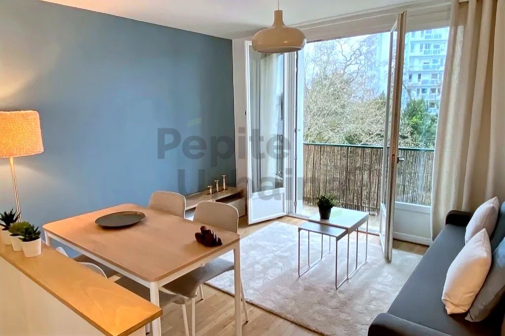 Superbe appartement en dernier étage avec balcon et  vue dégagée – Quartier PROCE