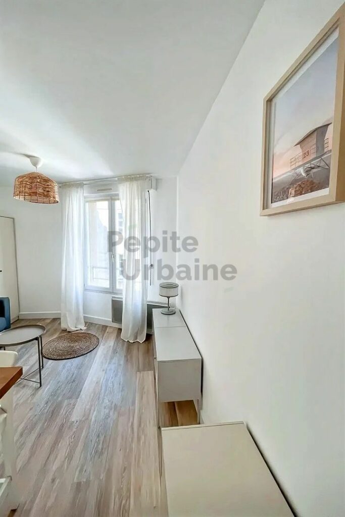 Studio idéalement placé entre Talensac et la place Viarme !