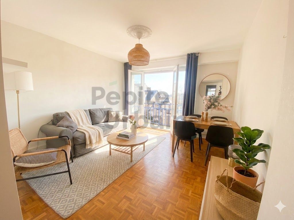 T4 meublé 3 chambres – Vue Basilique St-Donatien – Parking + Cave – Nantes