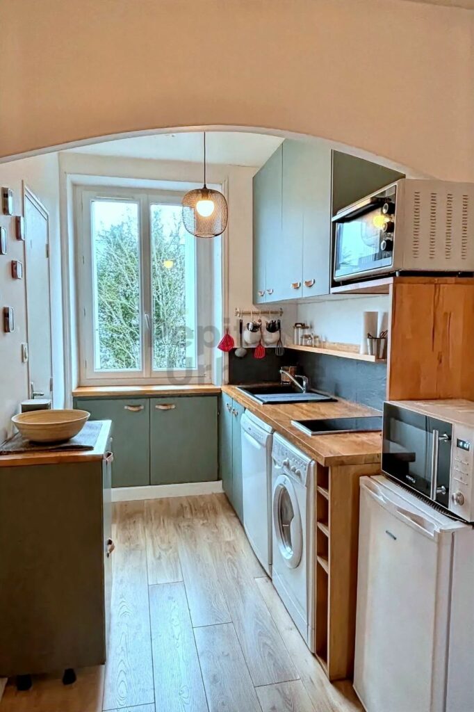 A LOUER dans le quartier Saint Felix / Hauts pavés, agréable T2 meublé avec jardin