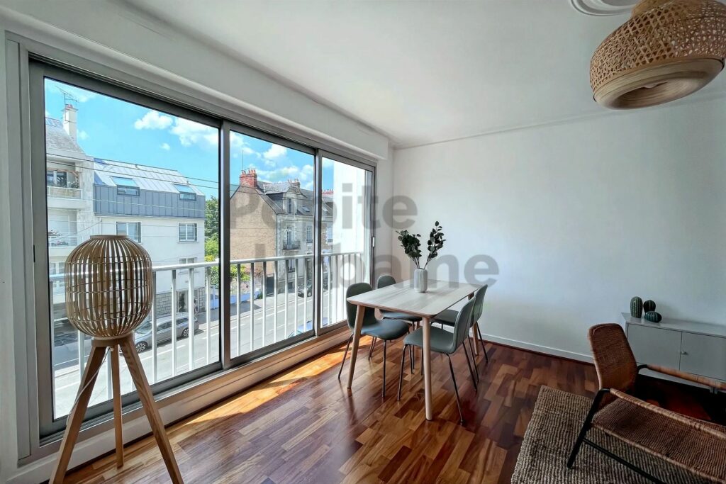 A LOUER Quartier Châlatres – spacieux T4 entièrement meublé ave parking