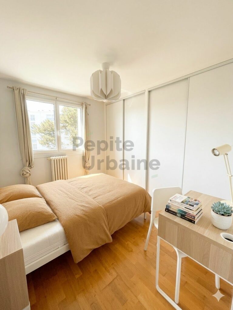 ✨ Chambre disponible en colocation – Superbe T4 rénové & meublé avec goût
