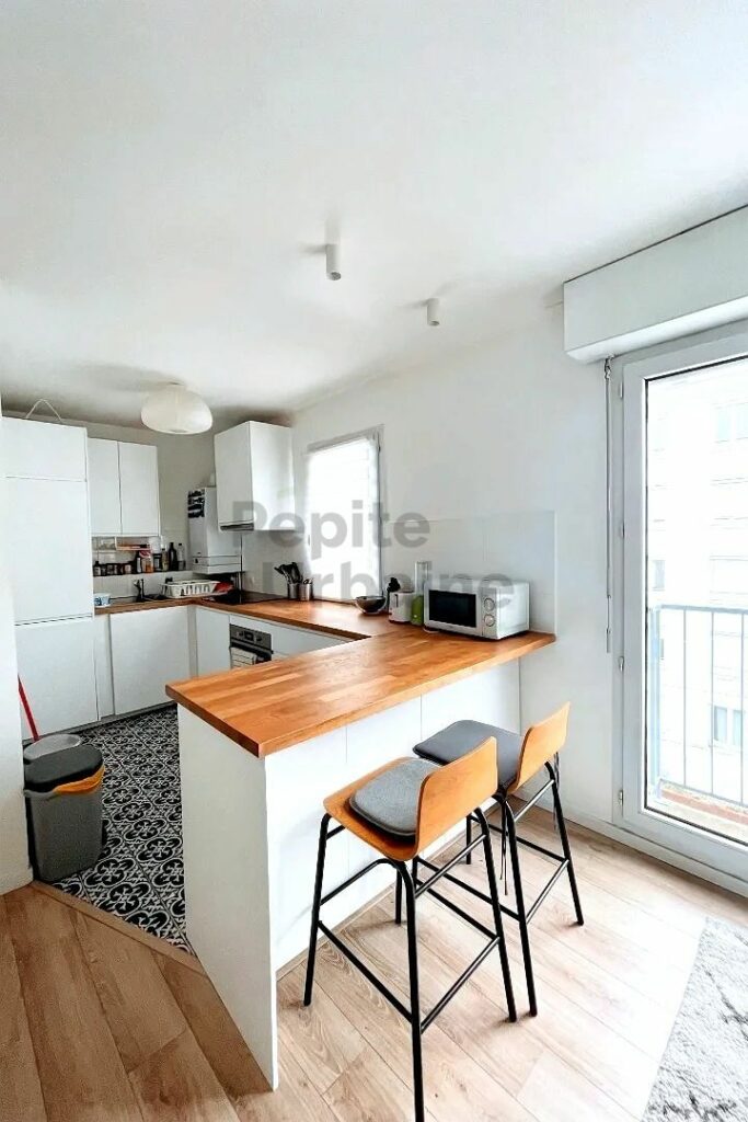 📍 Coup de cœur – Duplex meublé de 3 chambres | Place Viarme, Nantes