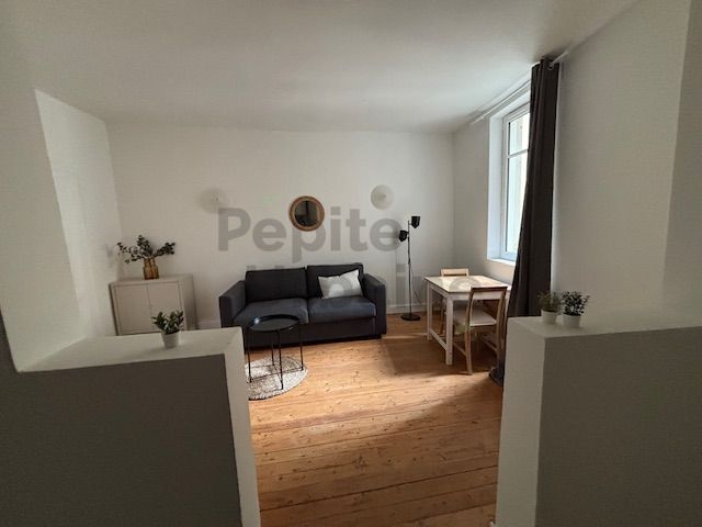 [COUP DE CŒUR] Magnifique studio avec mezzanine – Hyper-centre (Quartier Saint-Léonard / Place du Cirque)