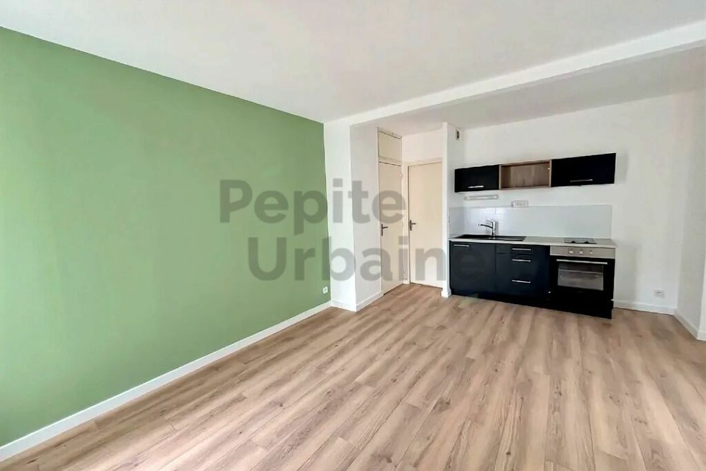 A LOUER T2 refait à neuf entre la place Canclaux et le quartier Zola