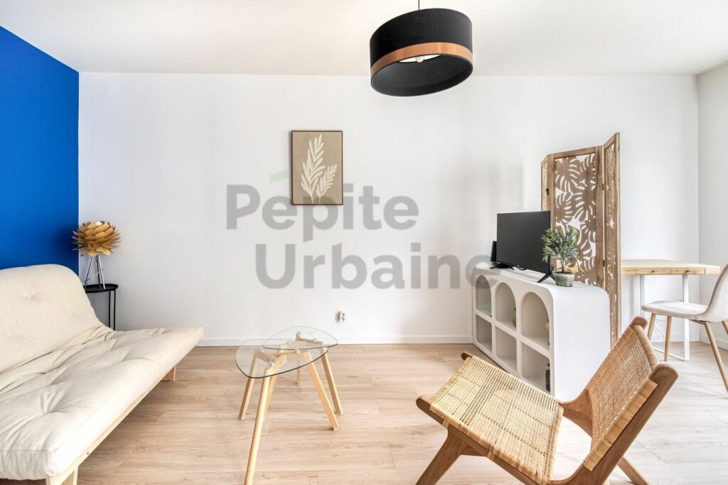 Magnifique T2 entièrement meublé et équipé avec box privatif fermé