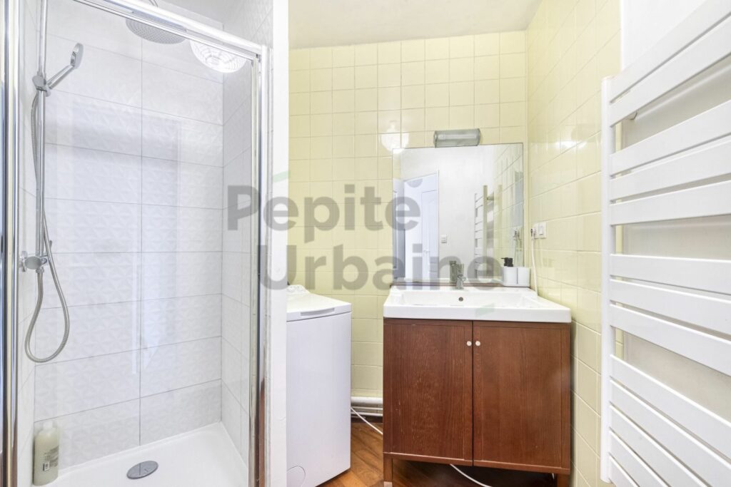 Magnifique T2 entièrement meublé et équipé avec box privatif fermé