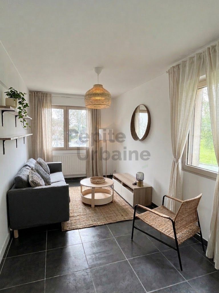 Très bel appartement récent et meublé avec 3 chambres, lumineux et sans vis à vis