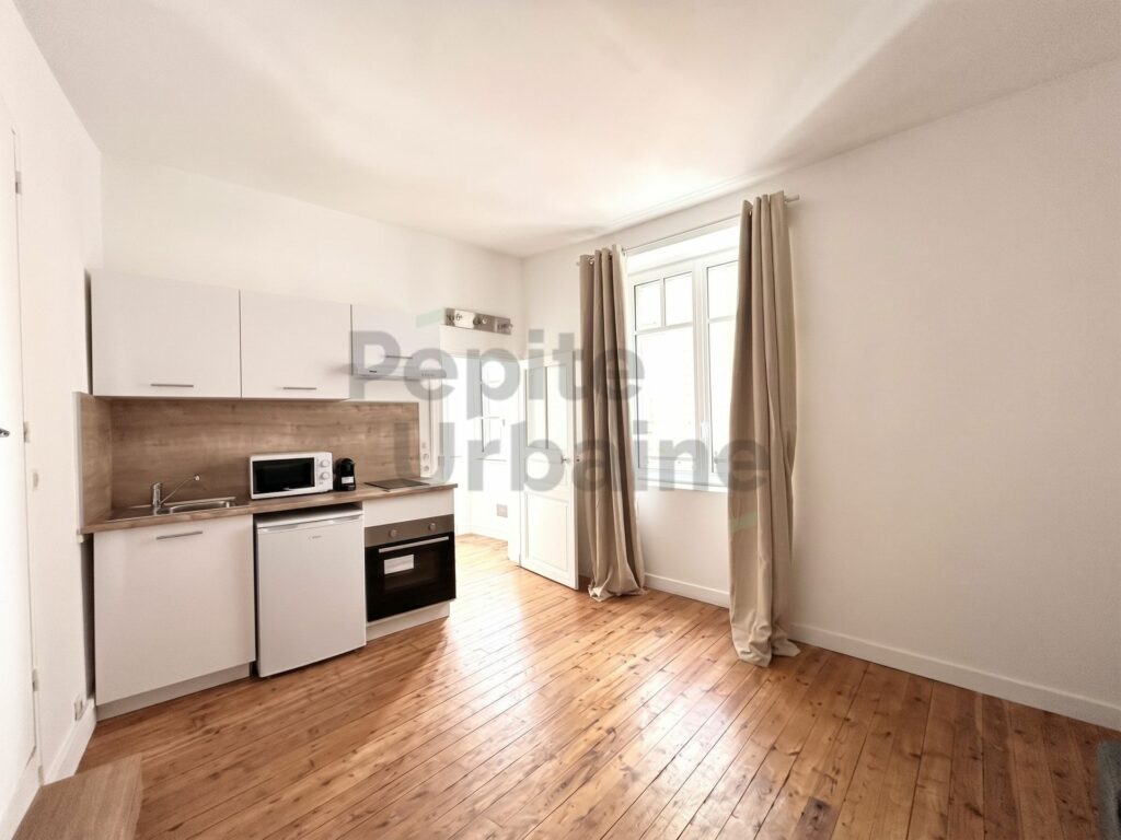 Agréable studio meublé à neuf – Angers centre